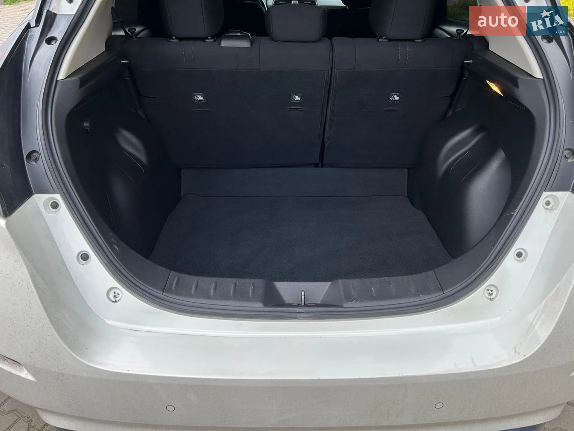 2020 Nissan Leaf - мініатюра 8