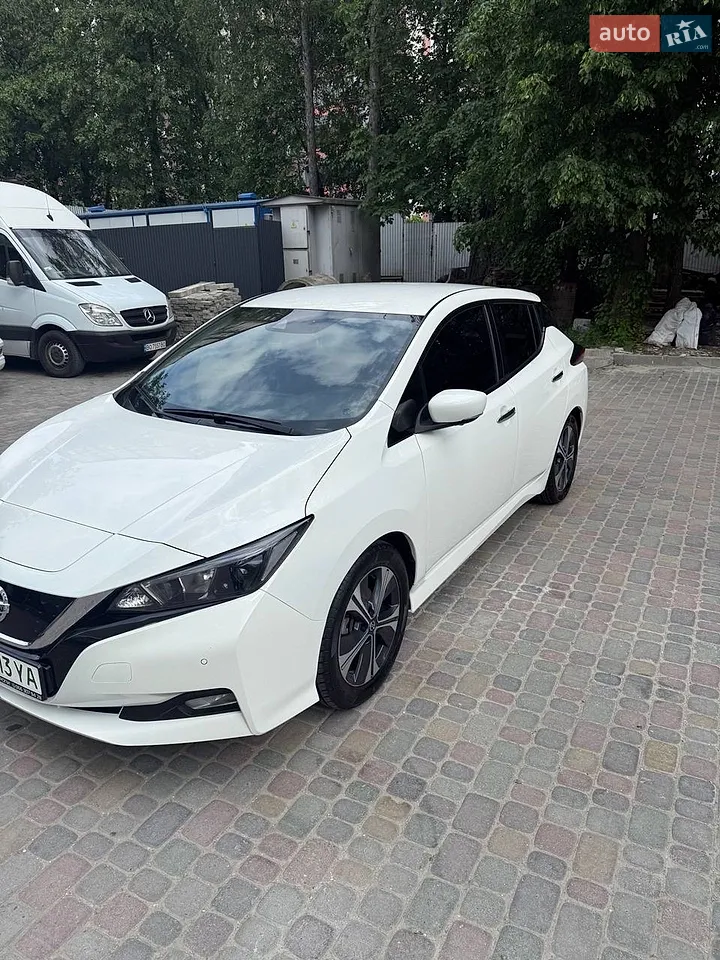 2020 Nissan Leaf - мініатюра 28