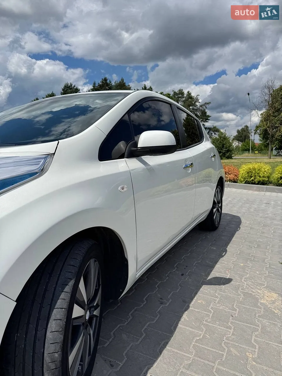 2017 Nissan Leaf - мініатюра 3