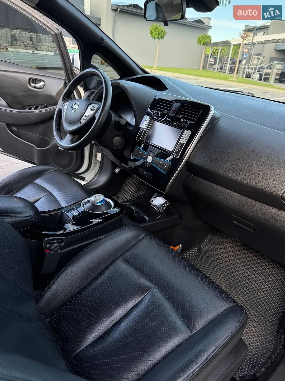 2017 Nissan Leaf - мініатюра 14