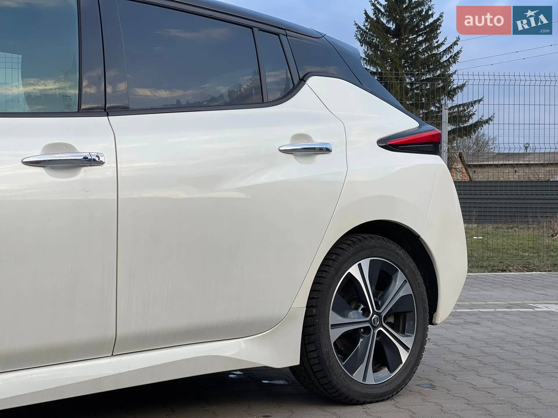 2020 Nissan Leaf - мініатюра 11