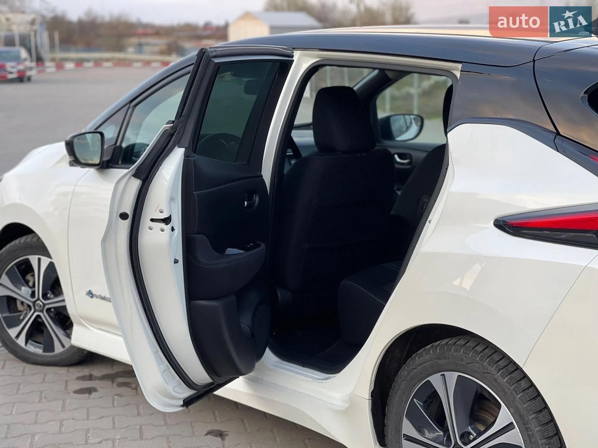 2020 Nissan Leaf - мініатюра 37