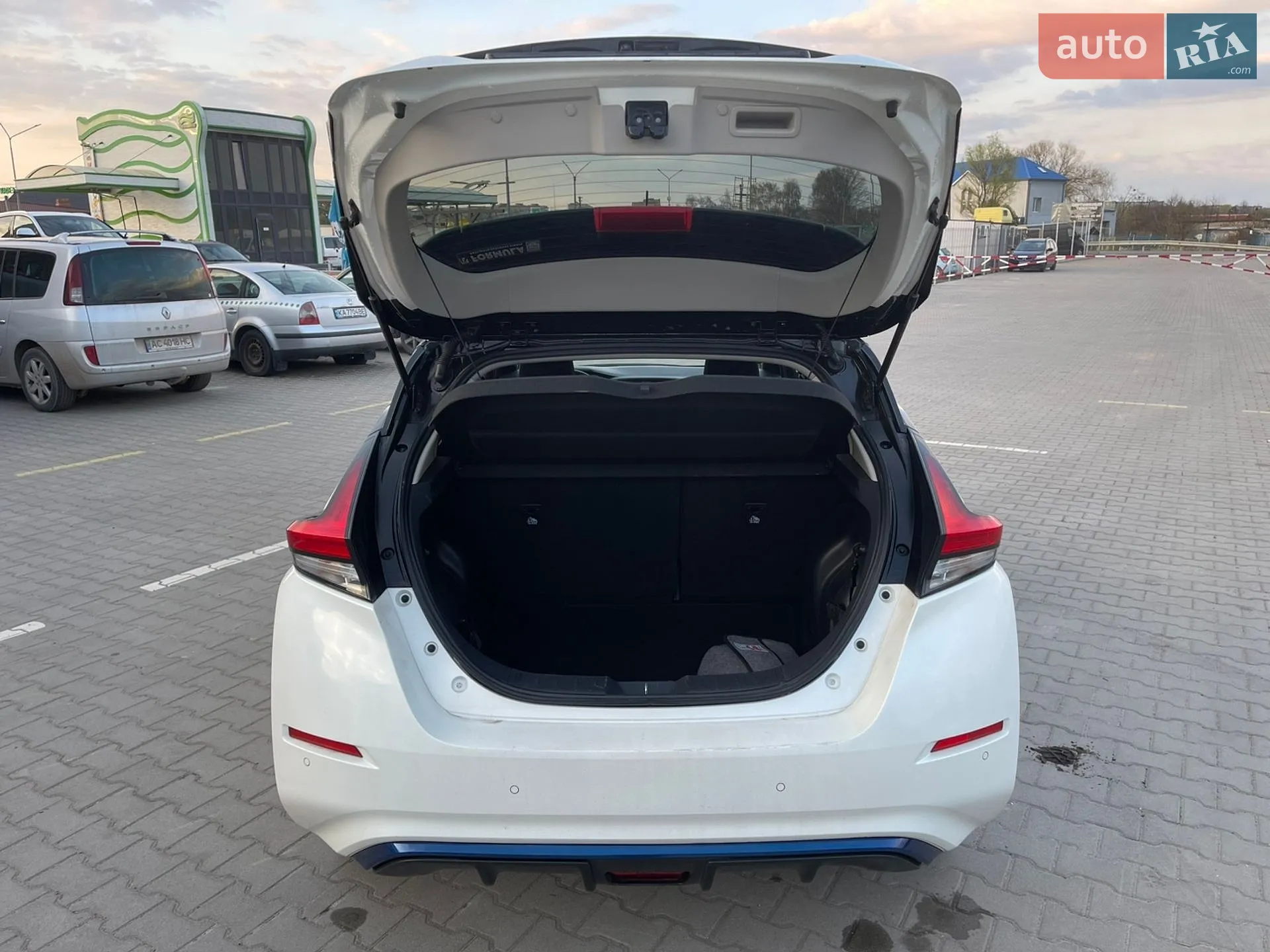 2020 Nissan Leaf - мініатюра 45
