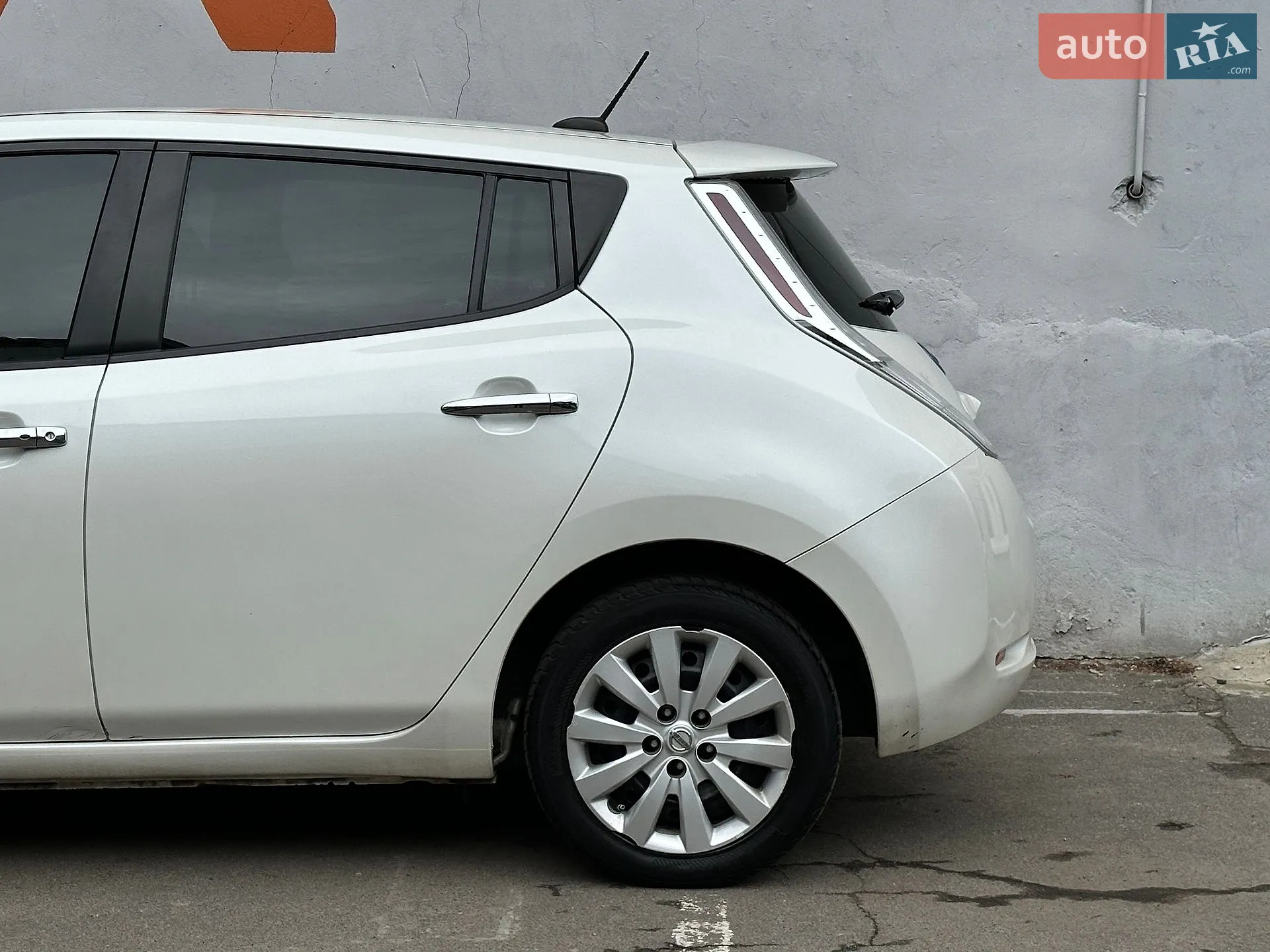 2017 Nissan Leaf - мініатюра 11
