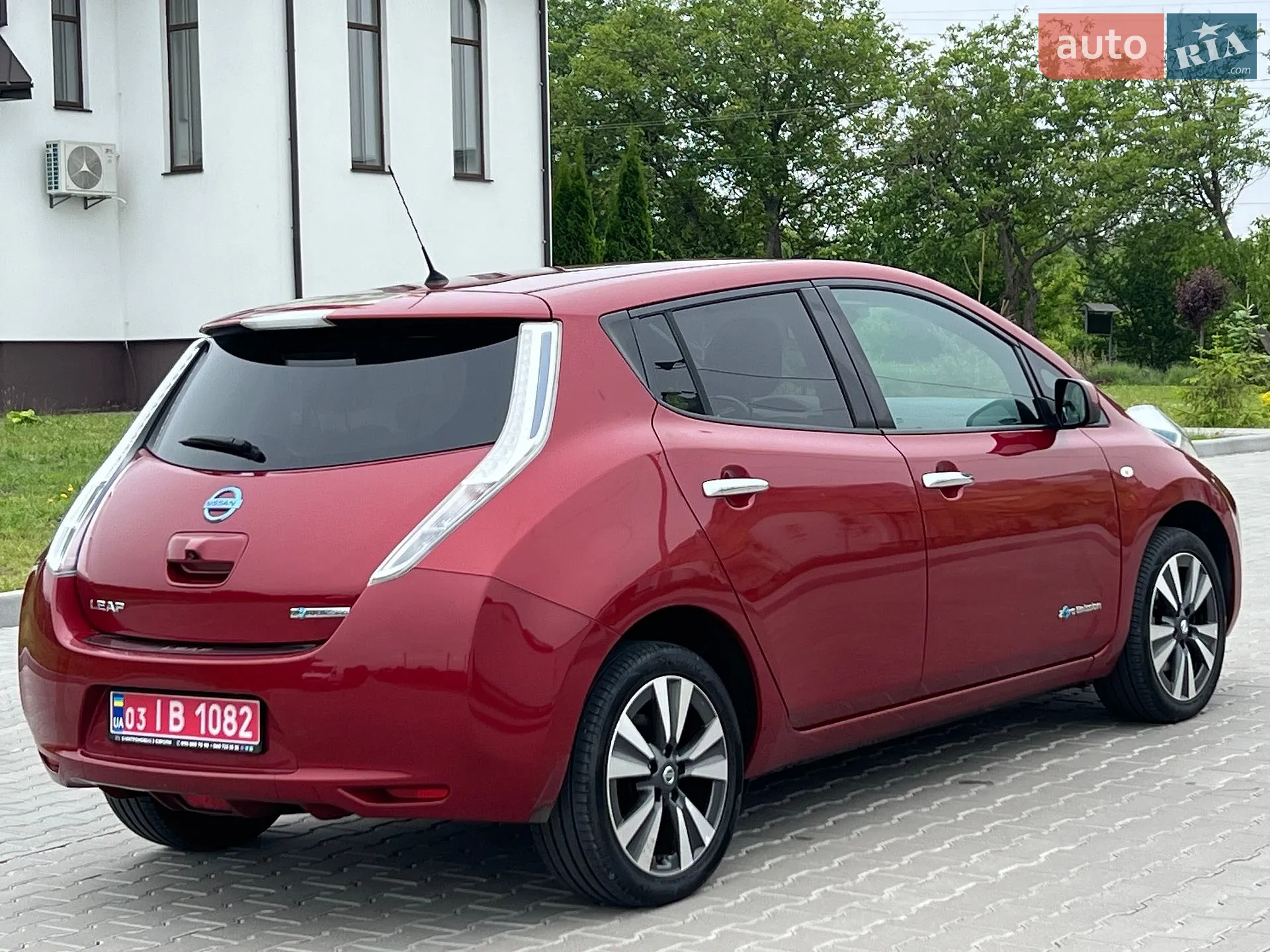 2016 Nissan Leaf - мініатюра 8