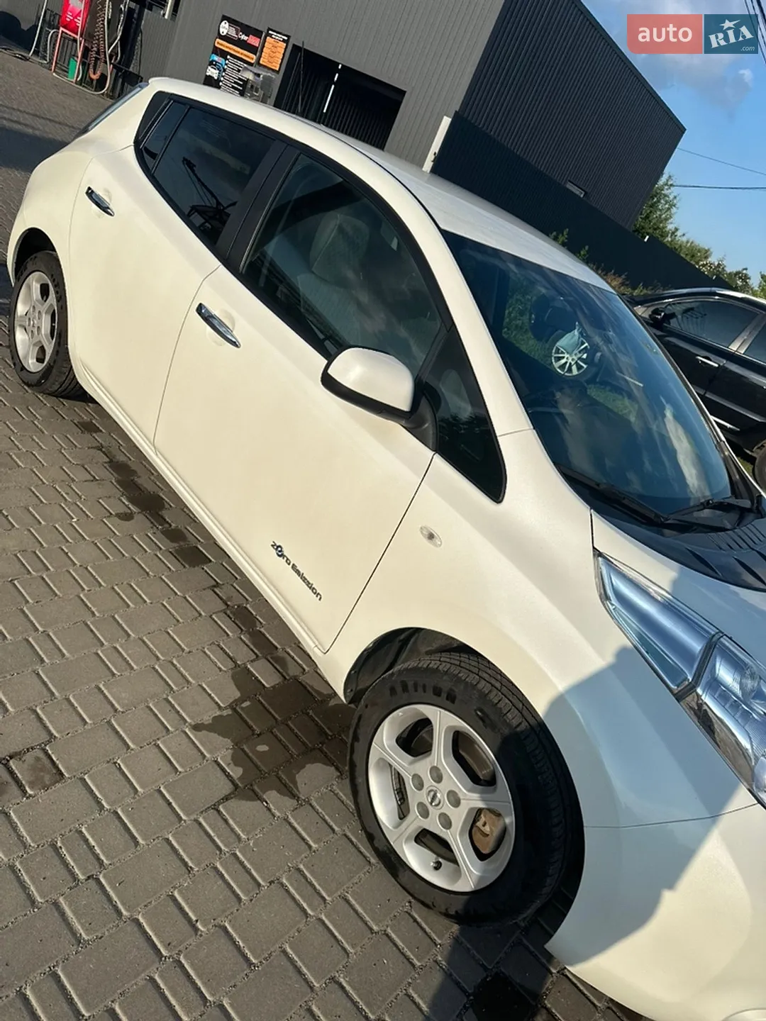 2017 Nissan Leaf - мініатюра 9
