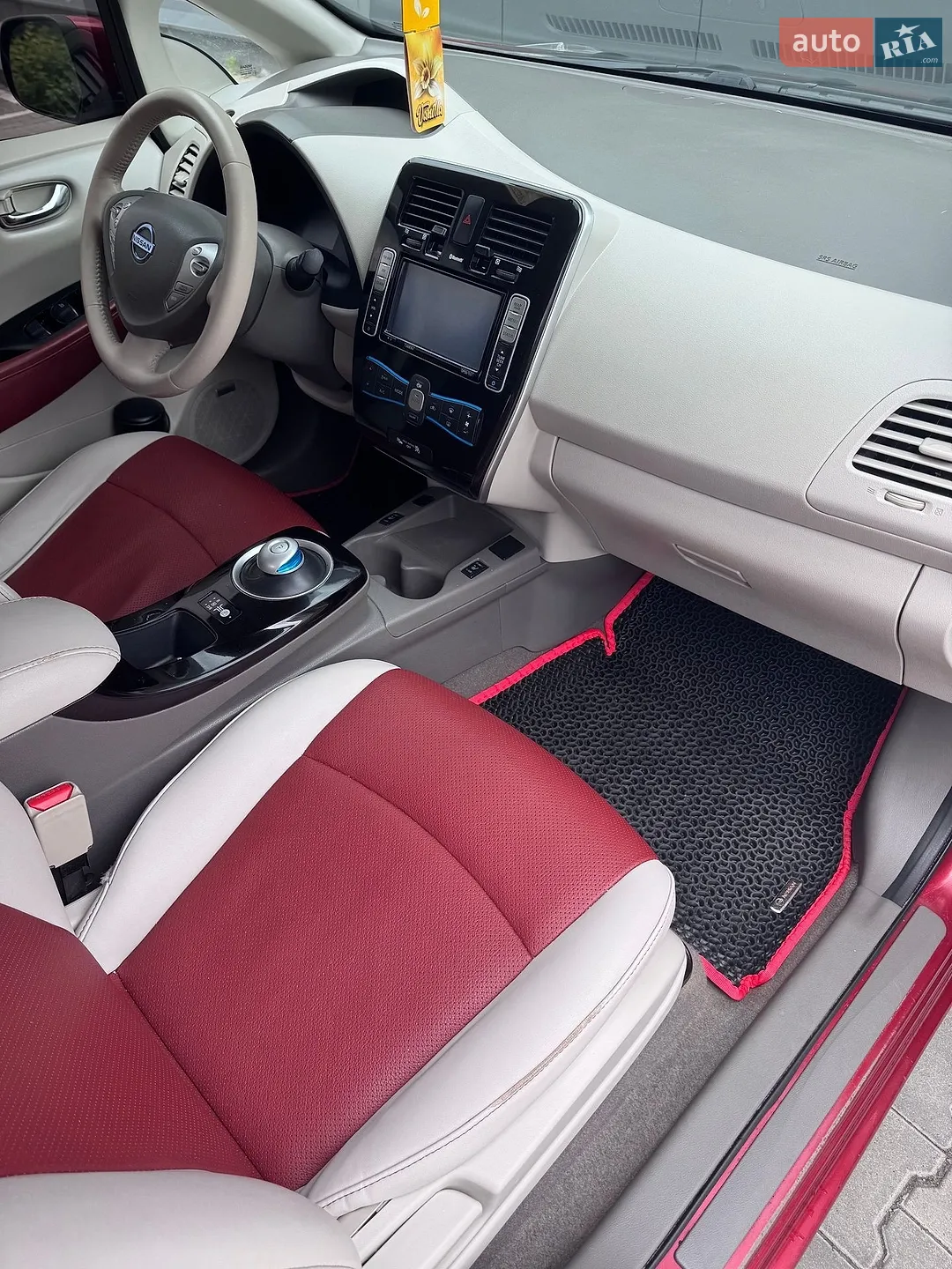 2014 Nissan Leaf - мініатюра 11