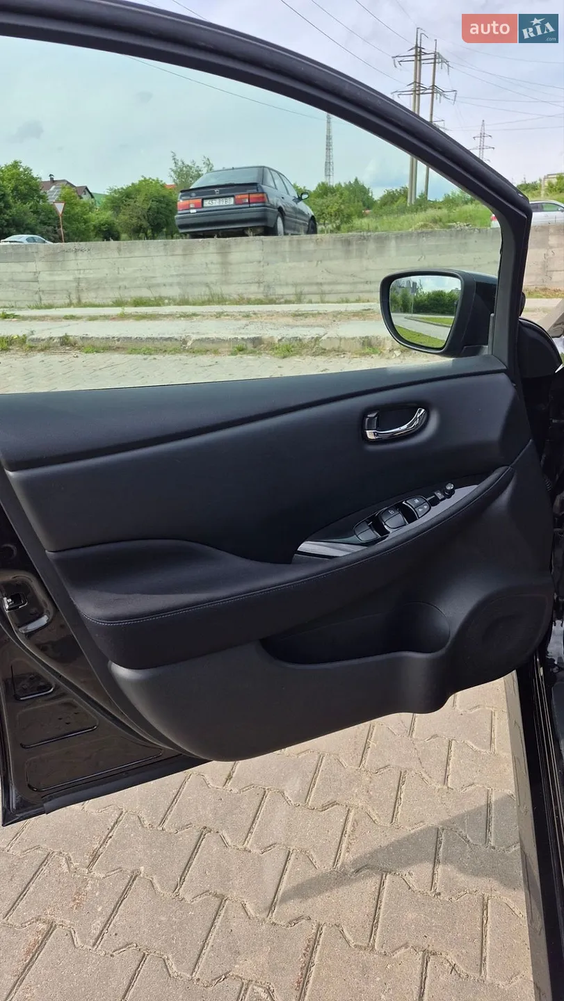 2020 Nissan Leaf - мініатюра 15