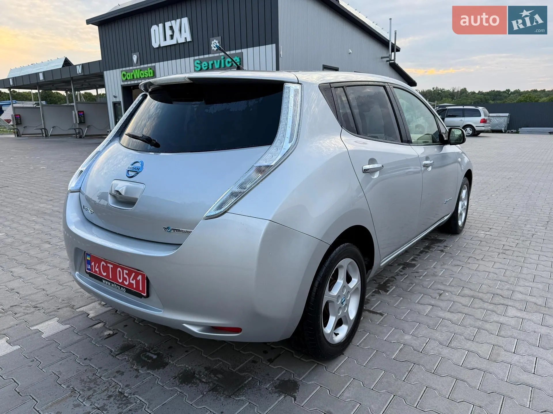 2012 Nissan Leaf - мініатюра 12