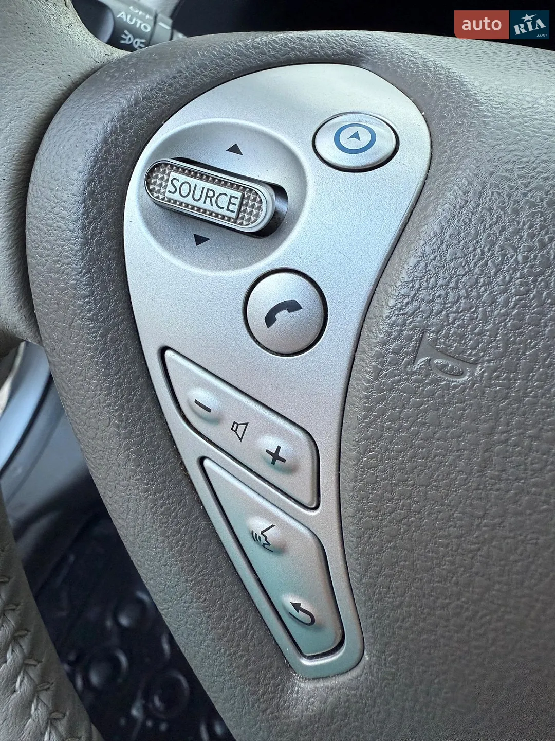 2012 Nissan Leaf - мініатюра 72