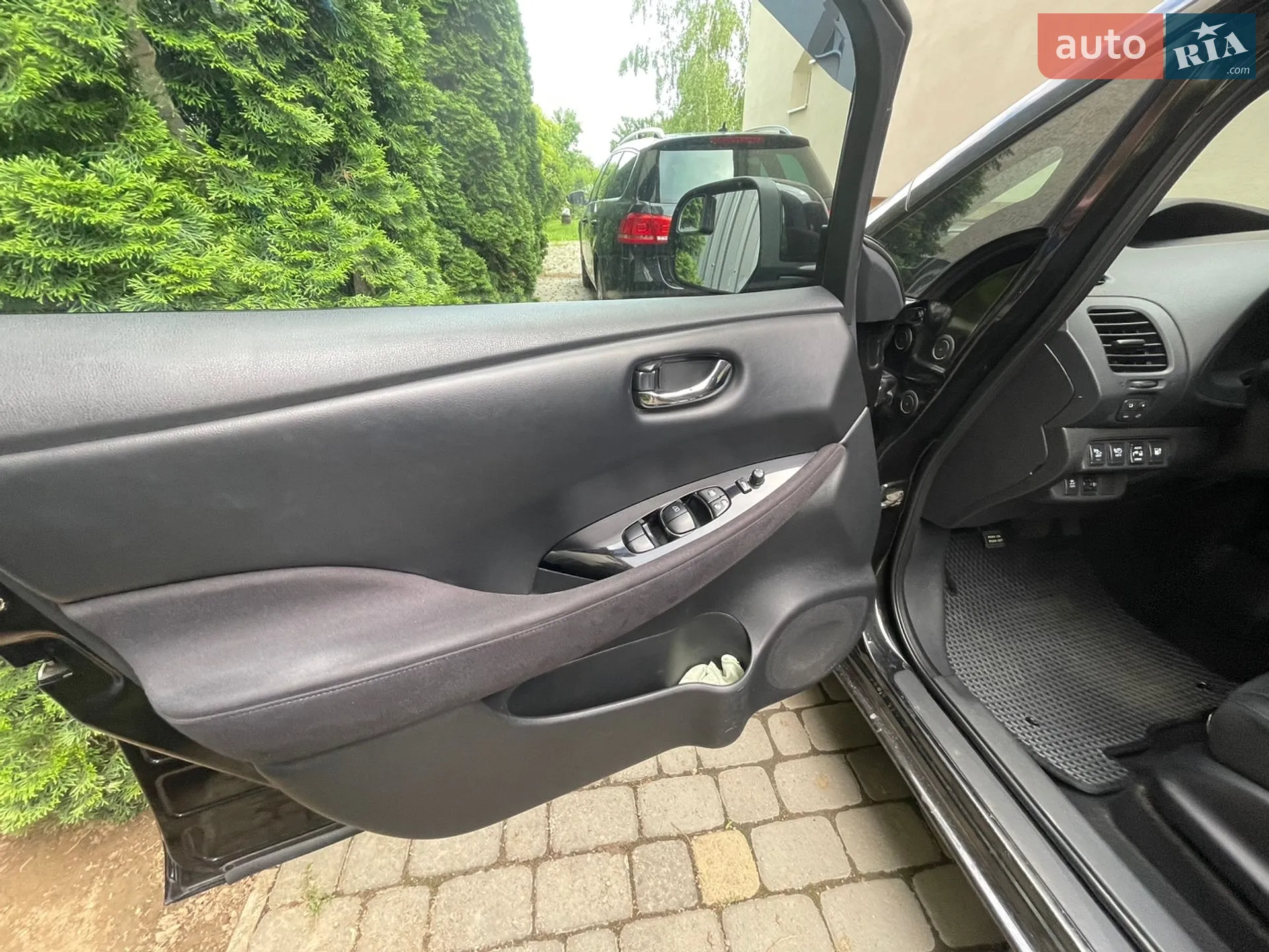 2013 Nissan Leaf - мініатюра 9