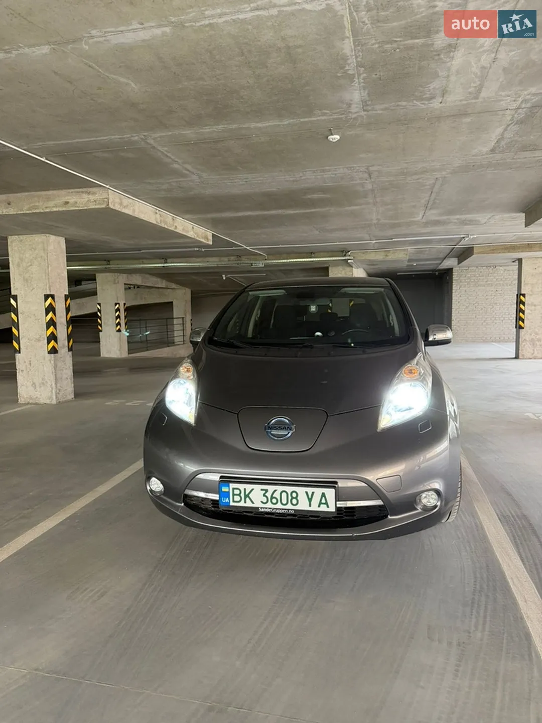 2013 Nissan Leaf - мініатюра 11