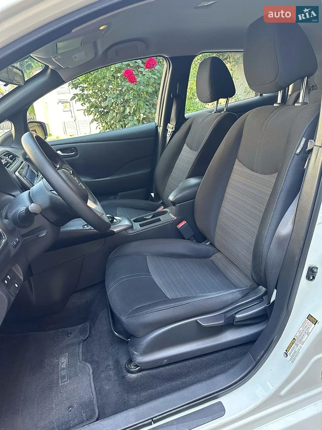2022 Nissan Leaf - мініатюра 21