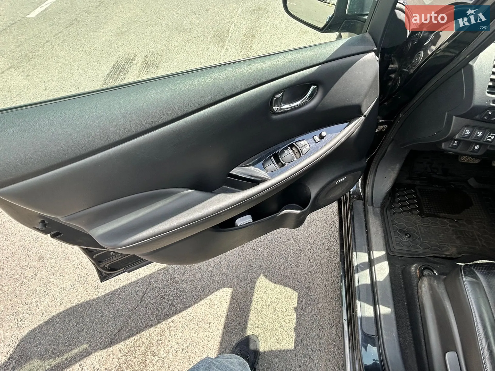 2013 Nissan Leaf - мініатюра 15