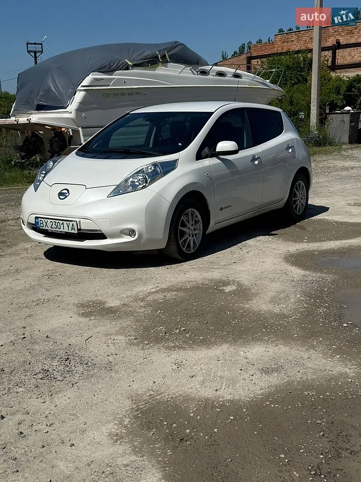 2015 Nissan Leaf - мініатюра 14