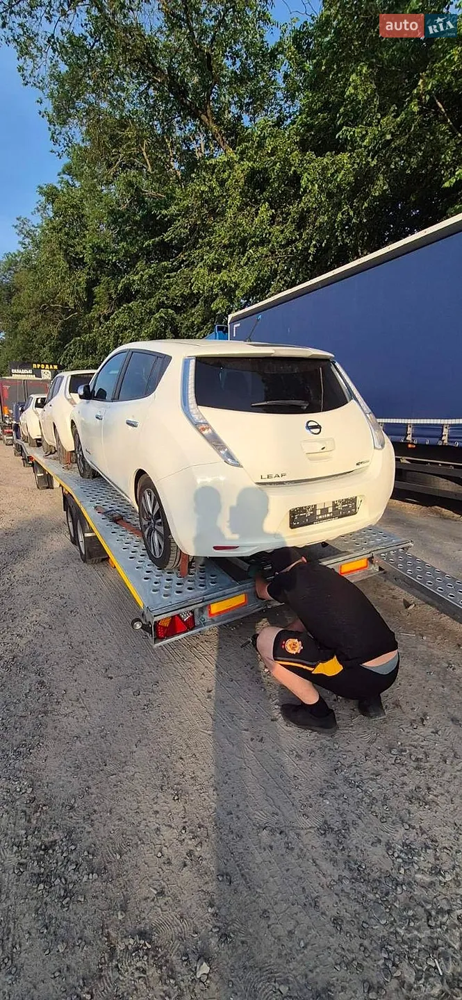 2013 Nissan Leaf - мініатюра 4