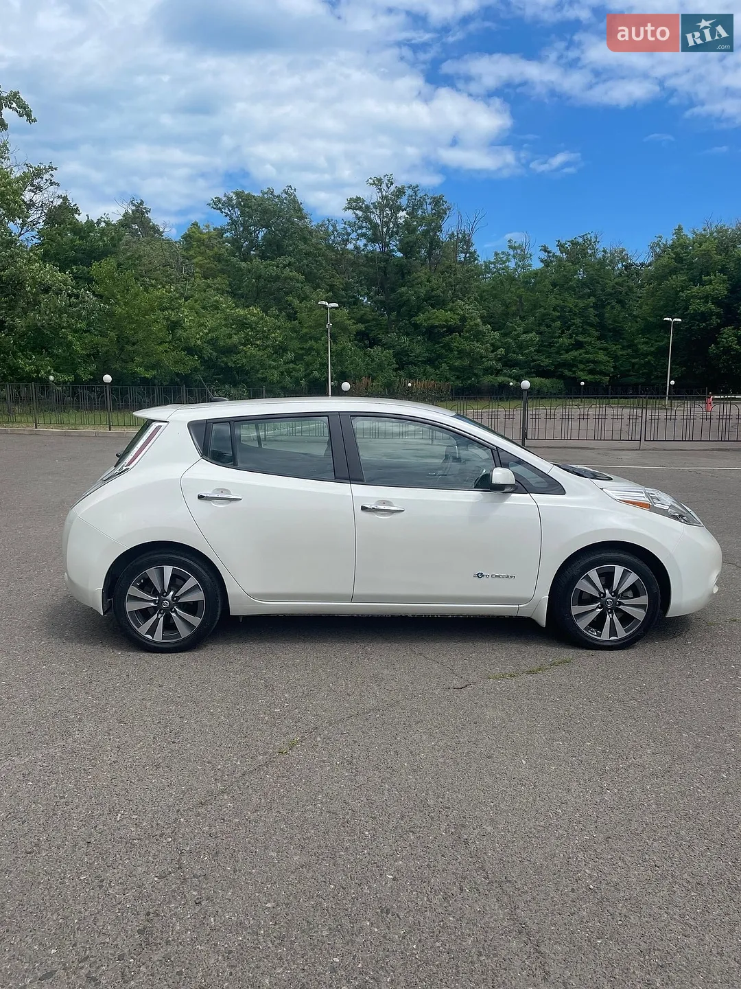 2017 Nissan Leaf - мініатюра 5