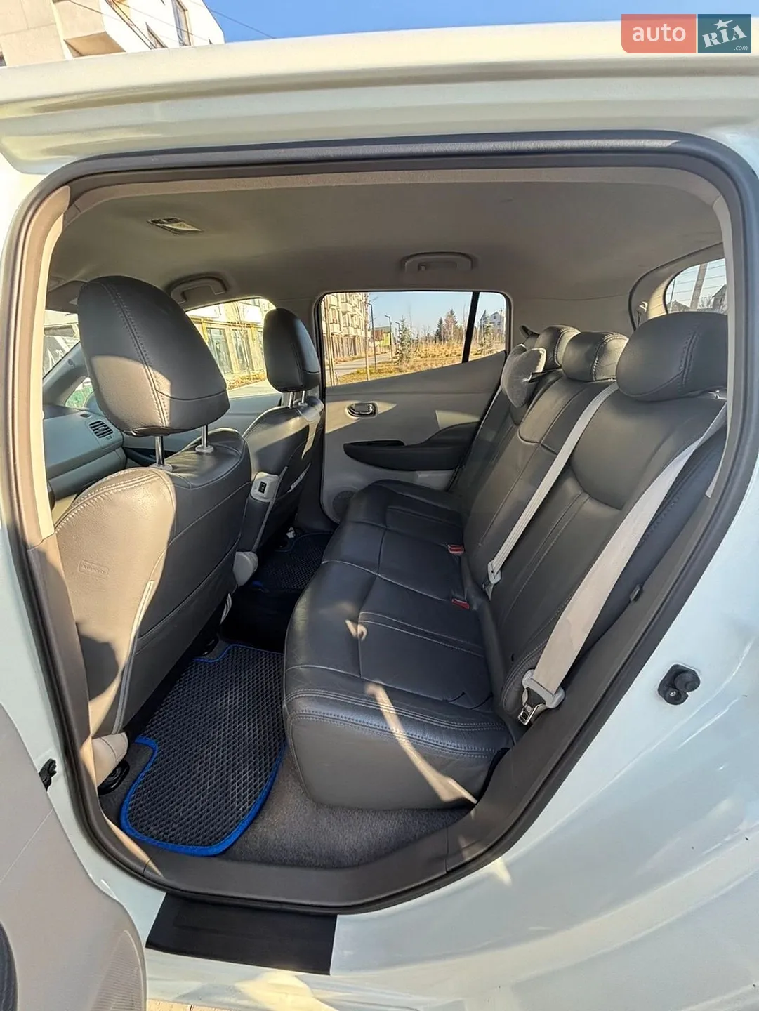 2012 Nissan Leaf - мініатюра 9