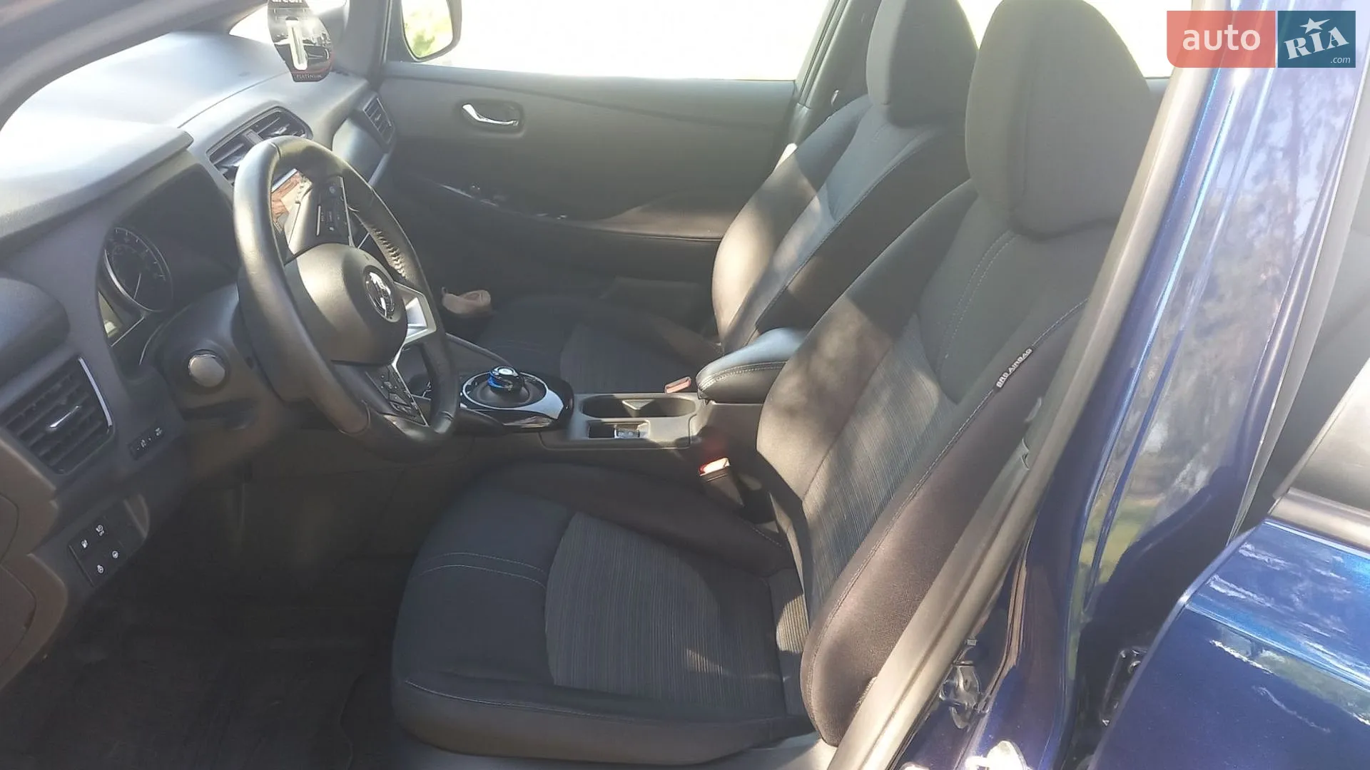 2020 Nissan Leaf - мініатюра 10