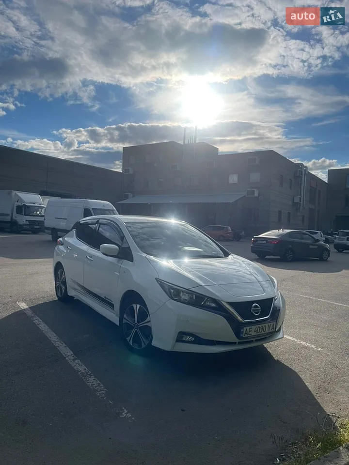 2020 Nissan Leaf - мініатюра 17
