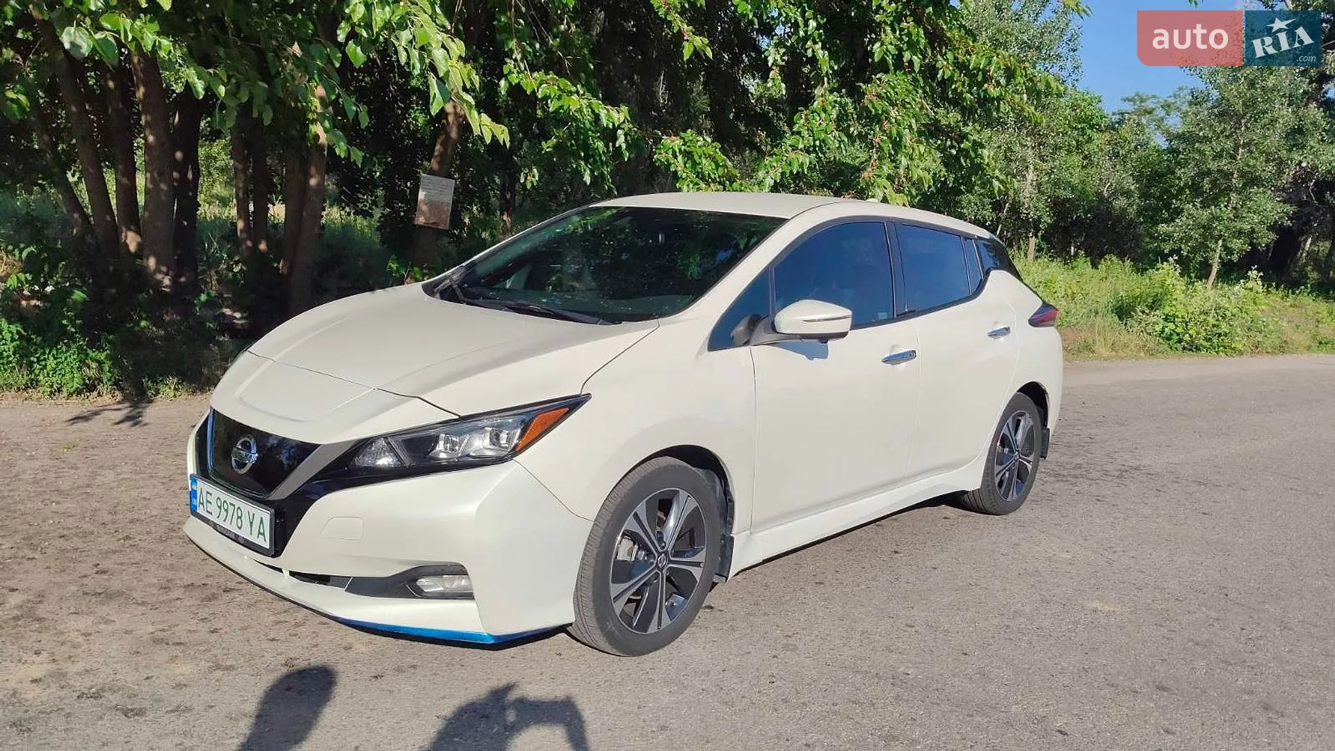 2020 Nissan Leaf - фото 1