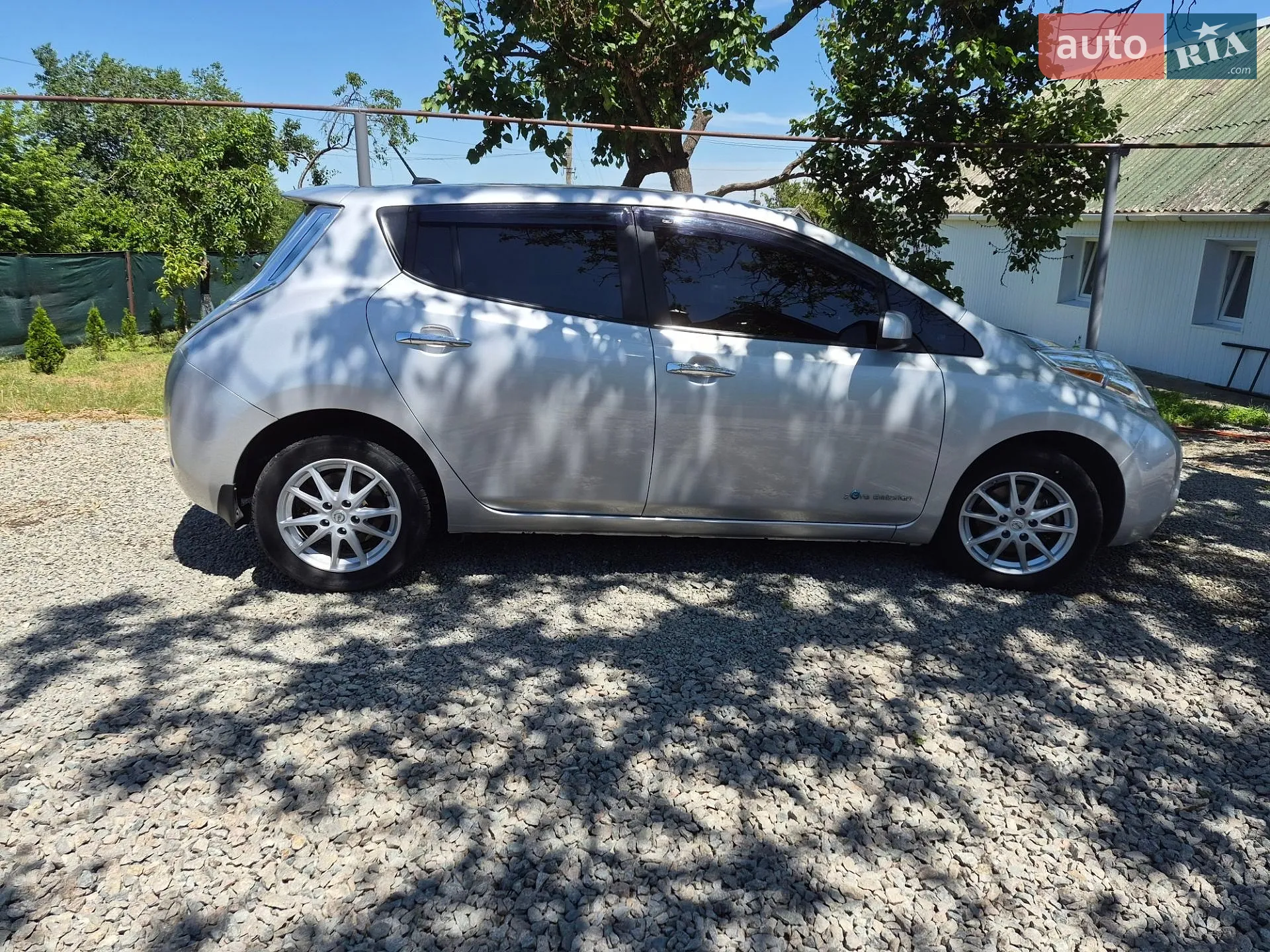 2015 Nissan Leaf - мініатюра 9