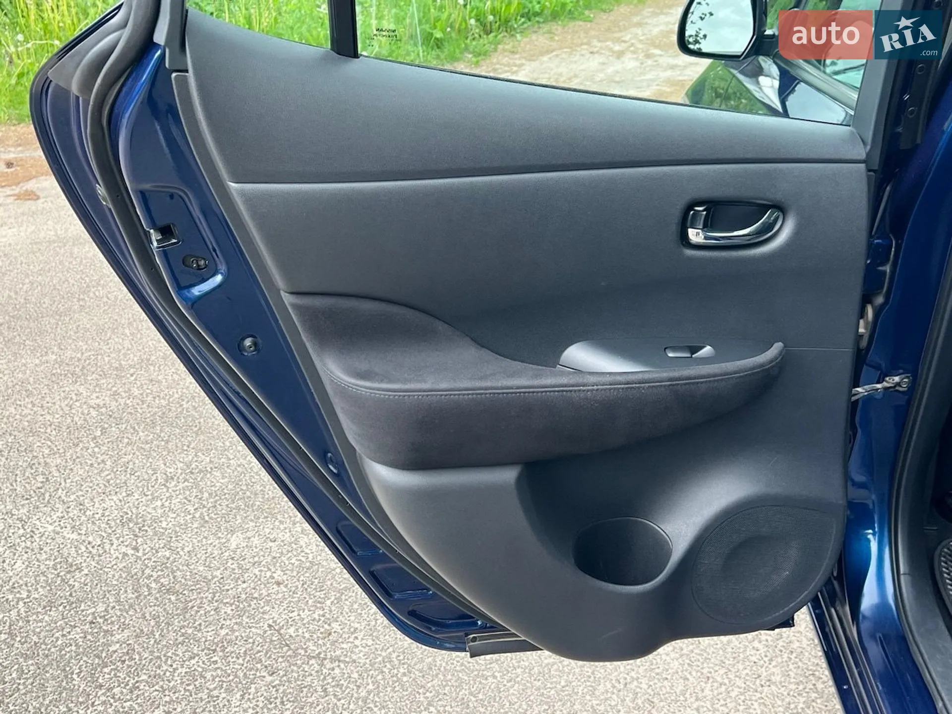 2017 Nissan Leaf - мініатюра 13