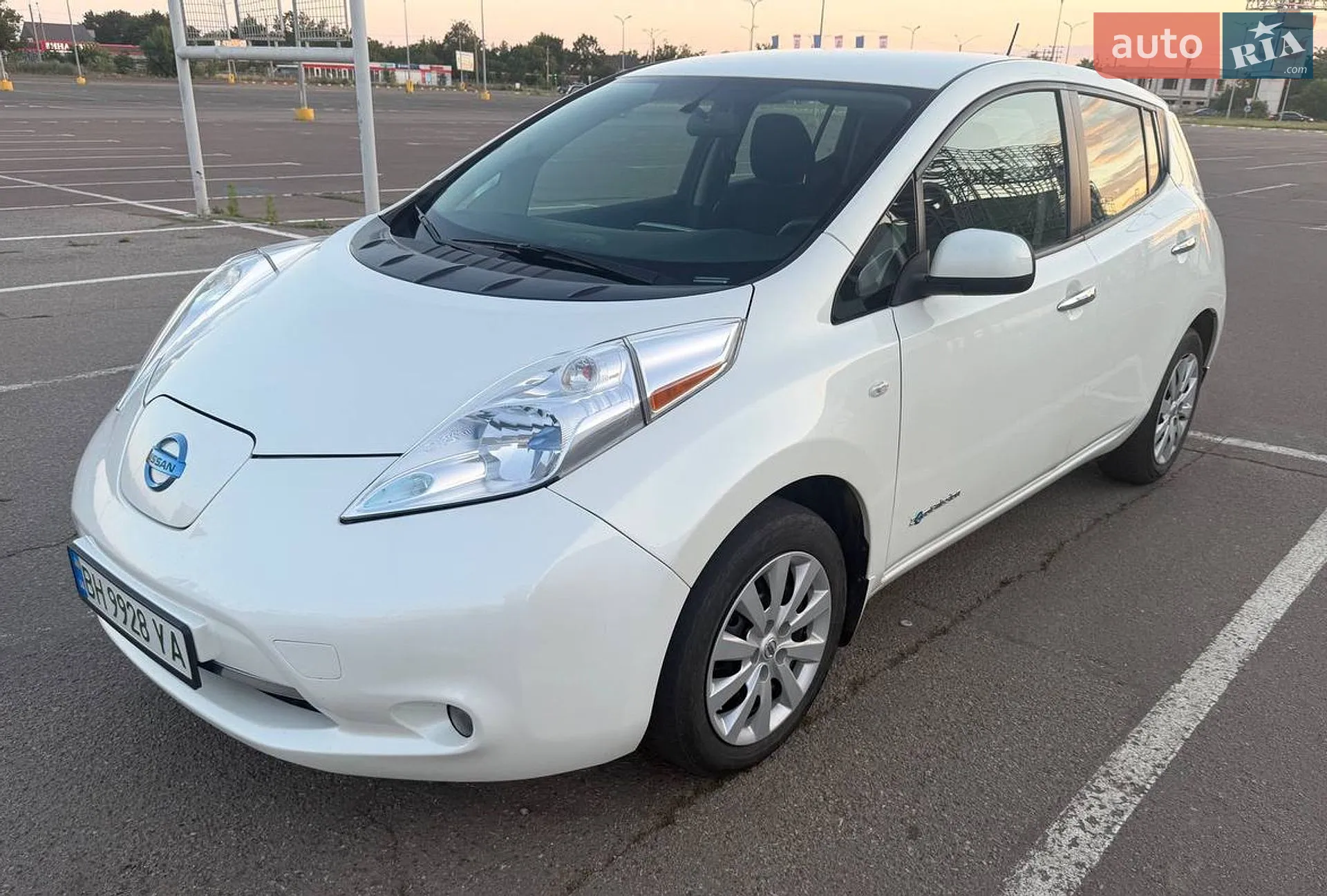2016 Nissan Leaf - мініатюра 6