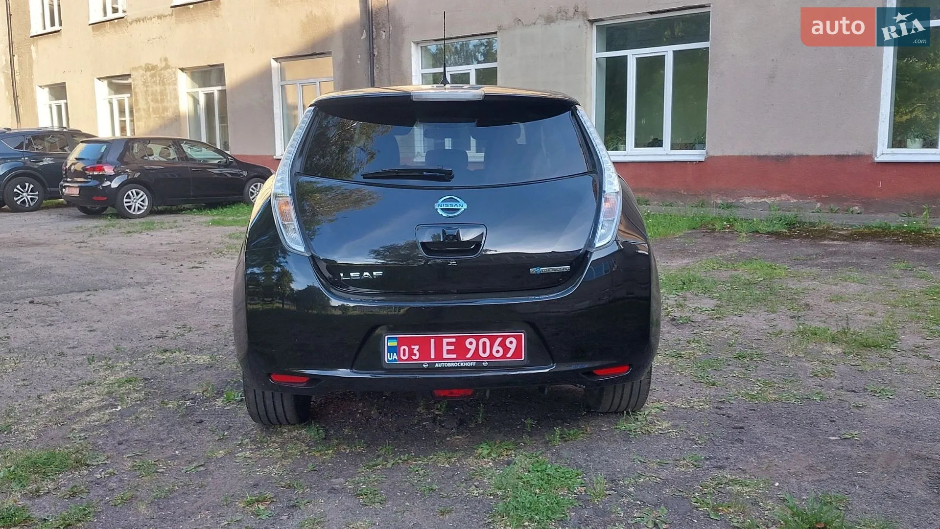 2017 Nissan Leaf - мініатюра 10