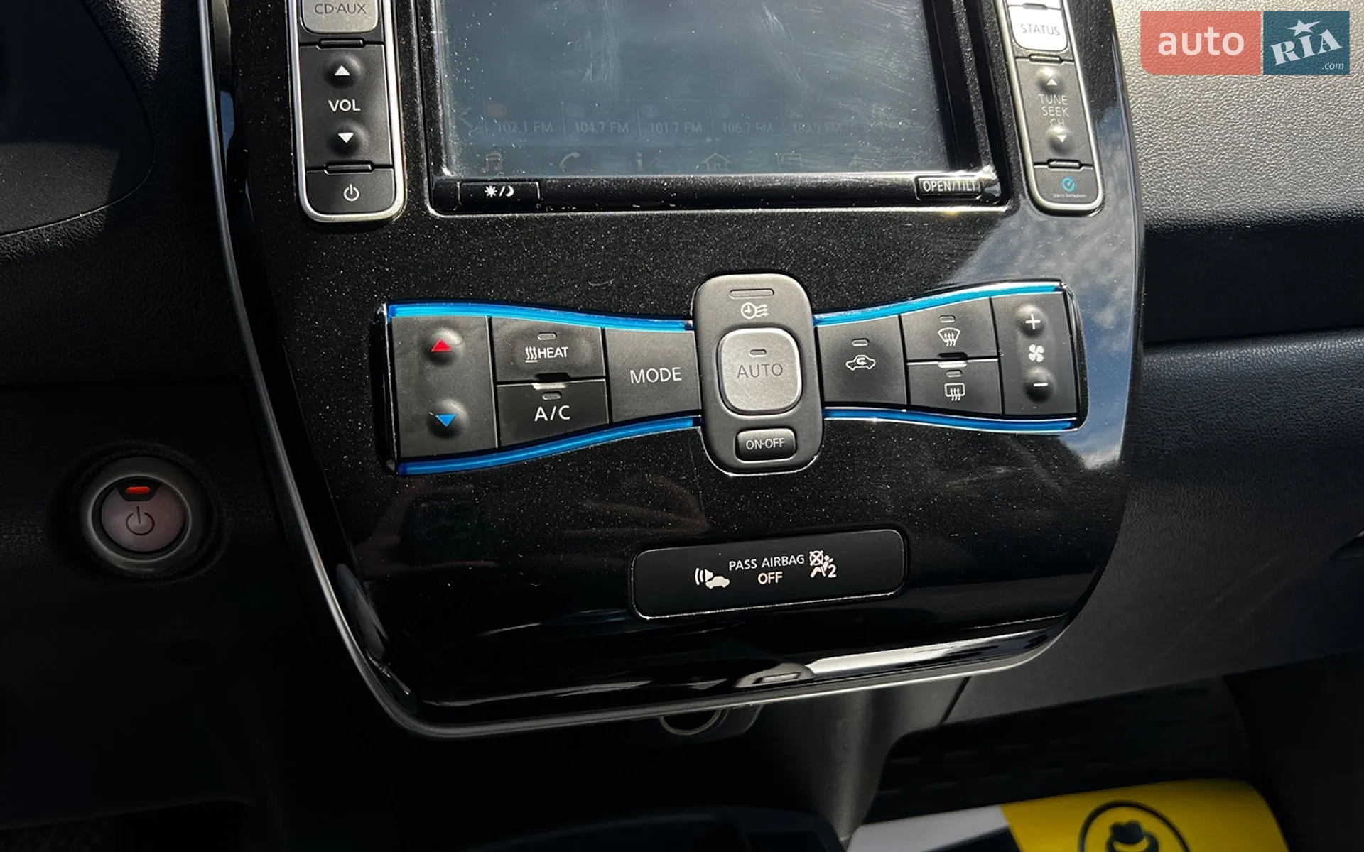 2016 Nissan Leaf - мініатюра 16