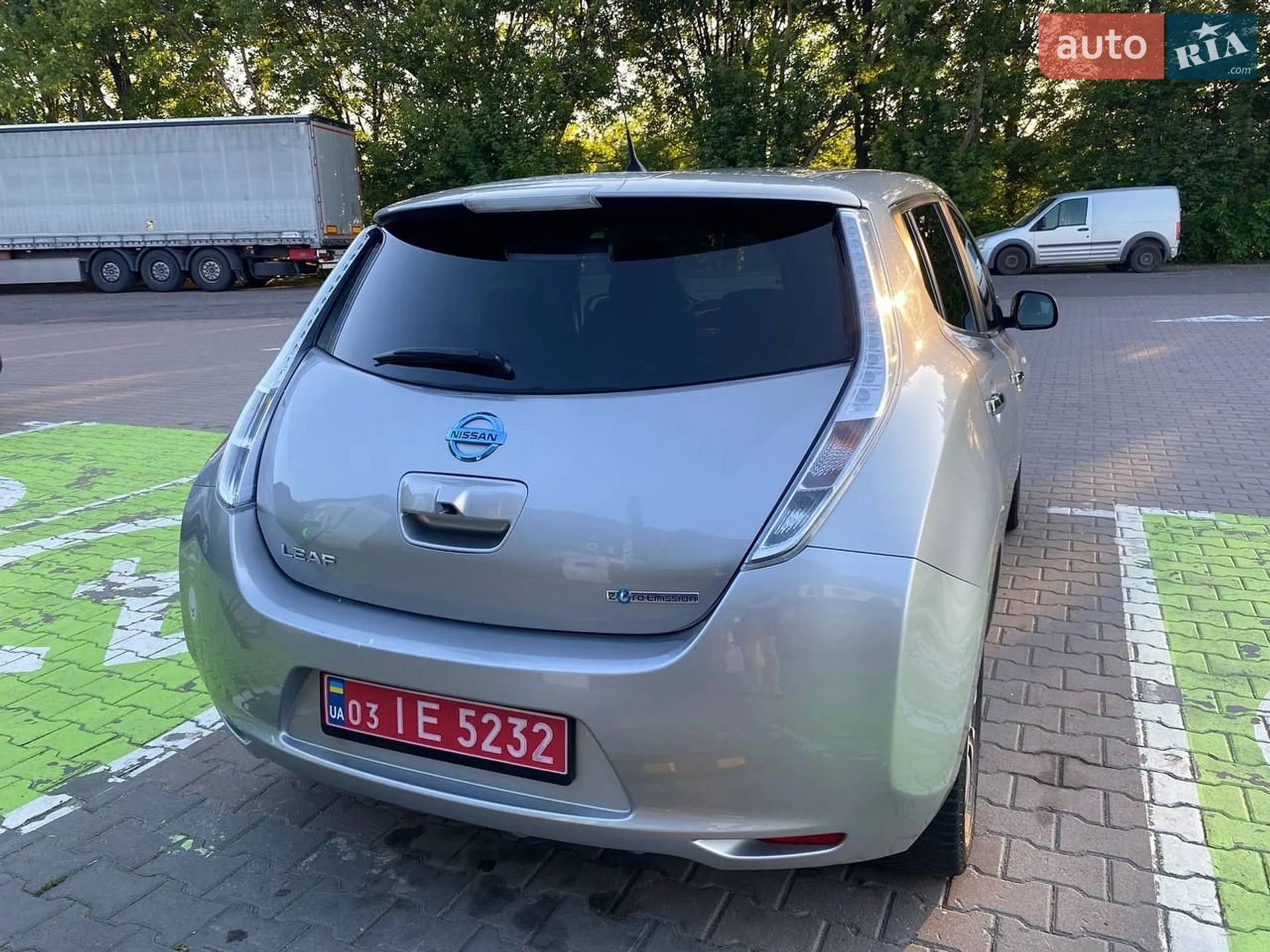 2017 Nissan Leaf - мініатюра 14
