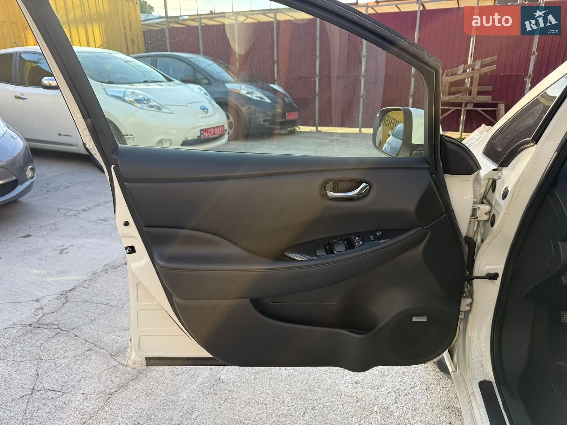 2014 Nissan Leaf - мініатюра 46