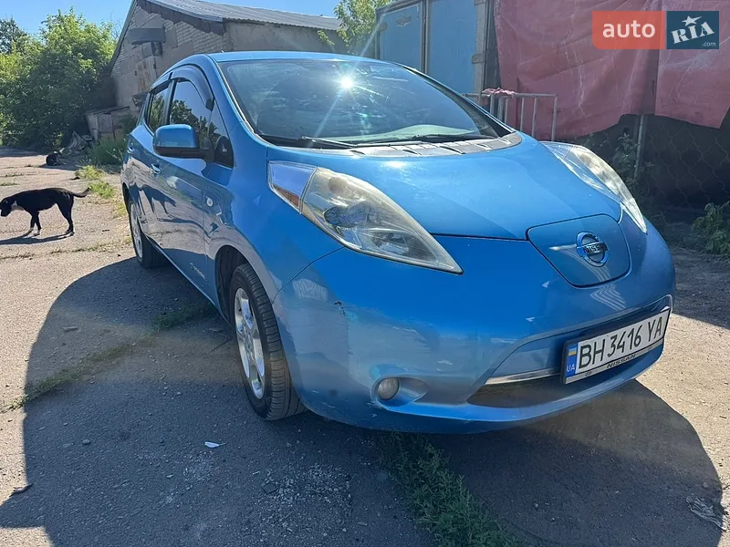 Nissan Leaf 2011