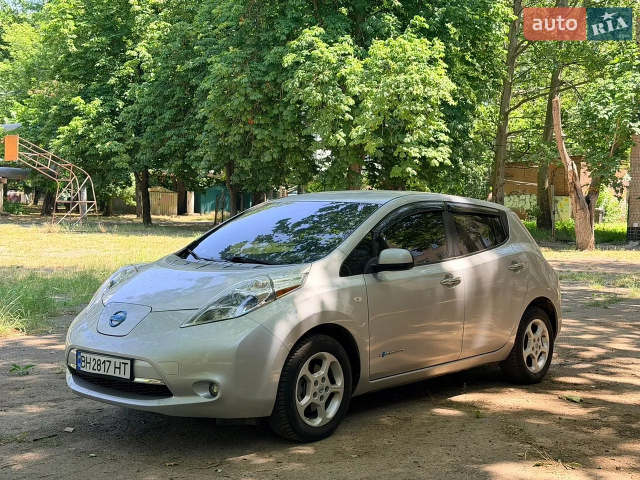 2011 Nissan Leaf - мініатюра 18