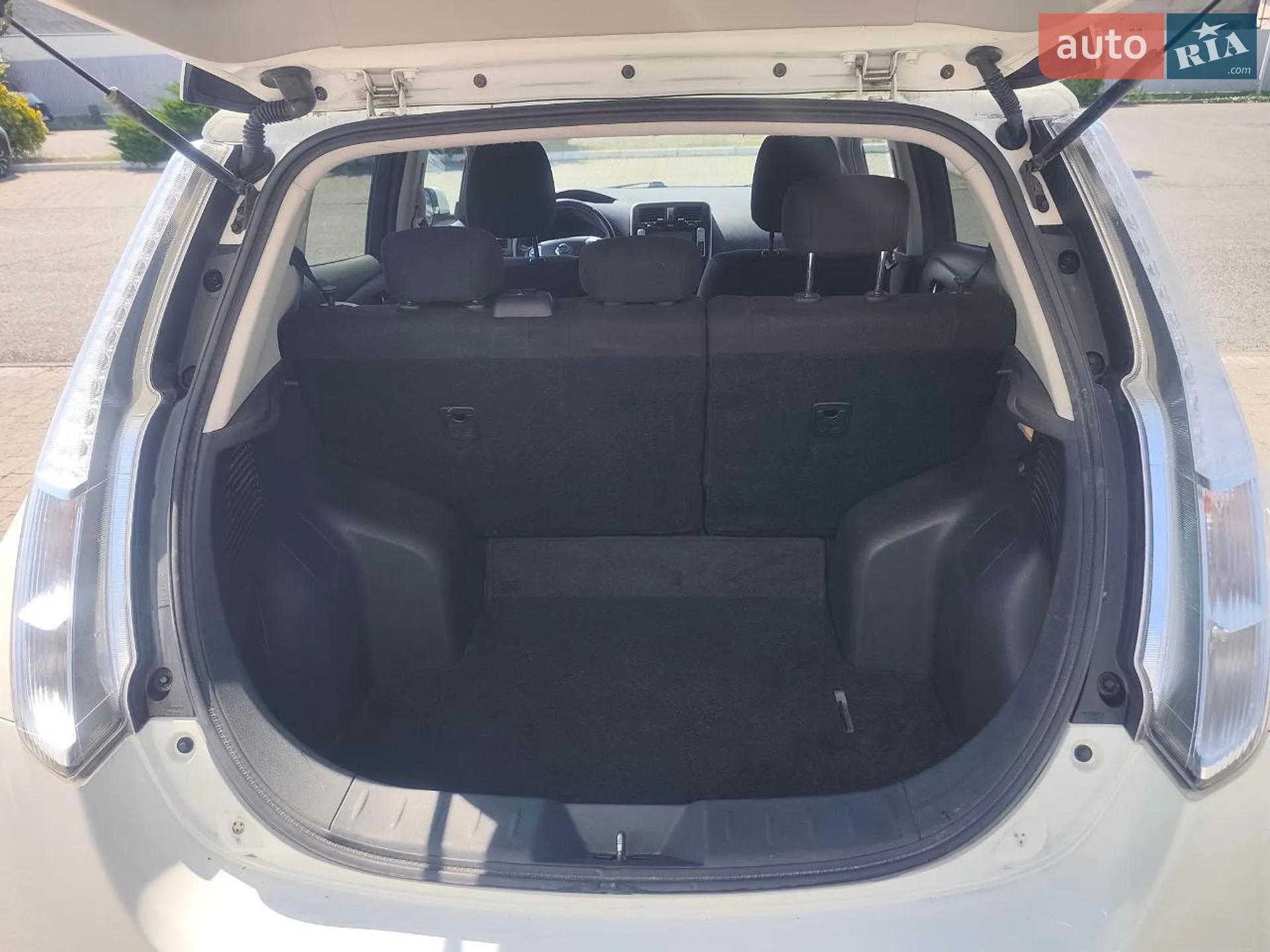 2014 Nissan Leaf - мініатюра 25