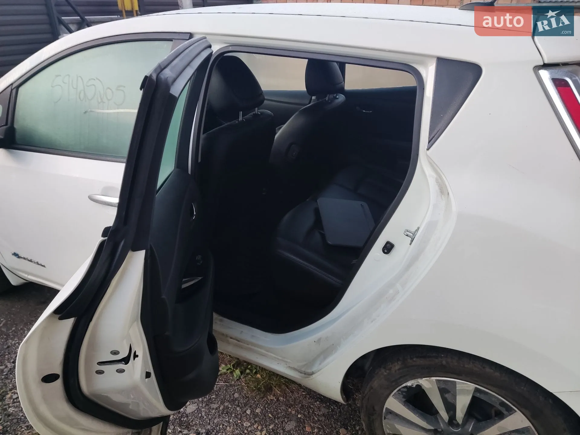2016 Nissan Leaf - мініатюра 10