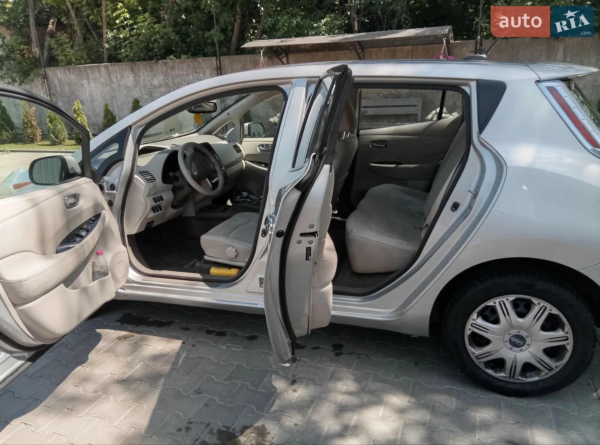 2011 Nissan Leaf - мініатюра 6