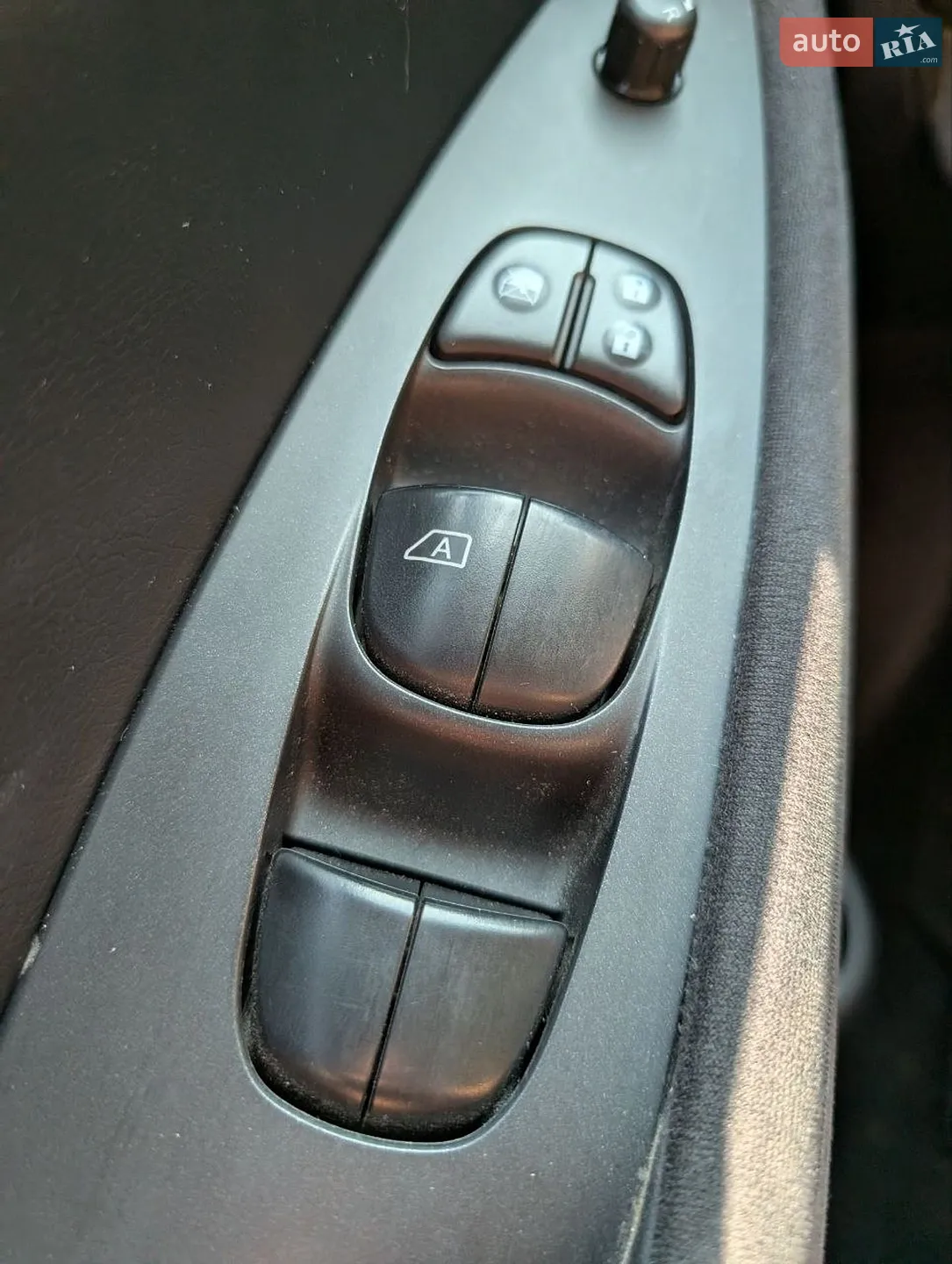2014 Nissan Leaf - мініатюра 11