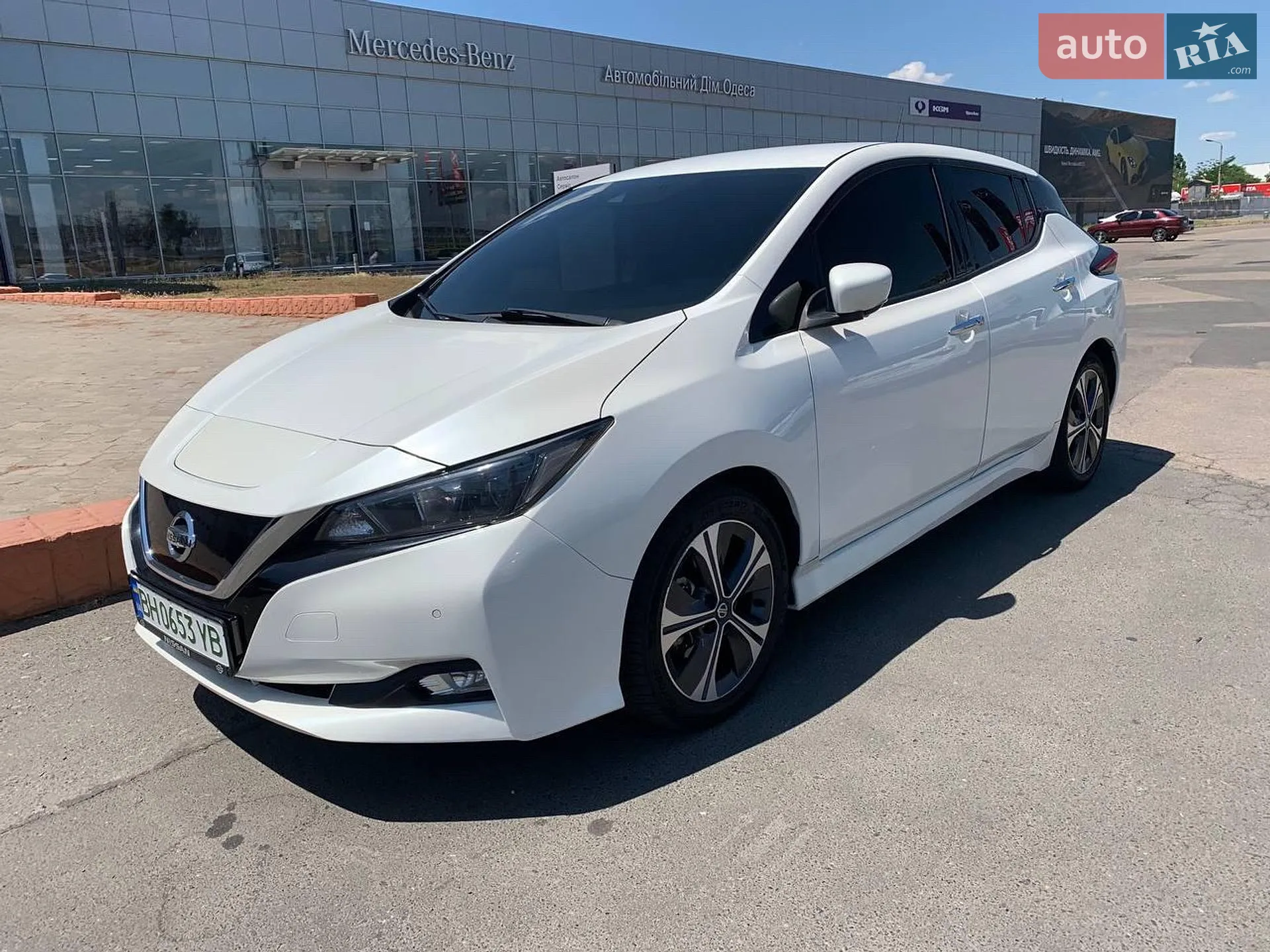 2019 Nissan Leaf - фото 1