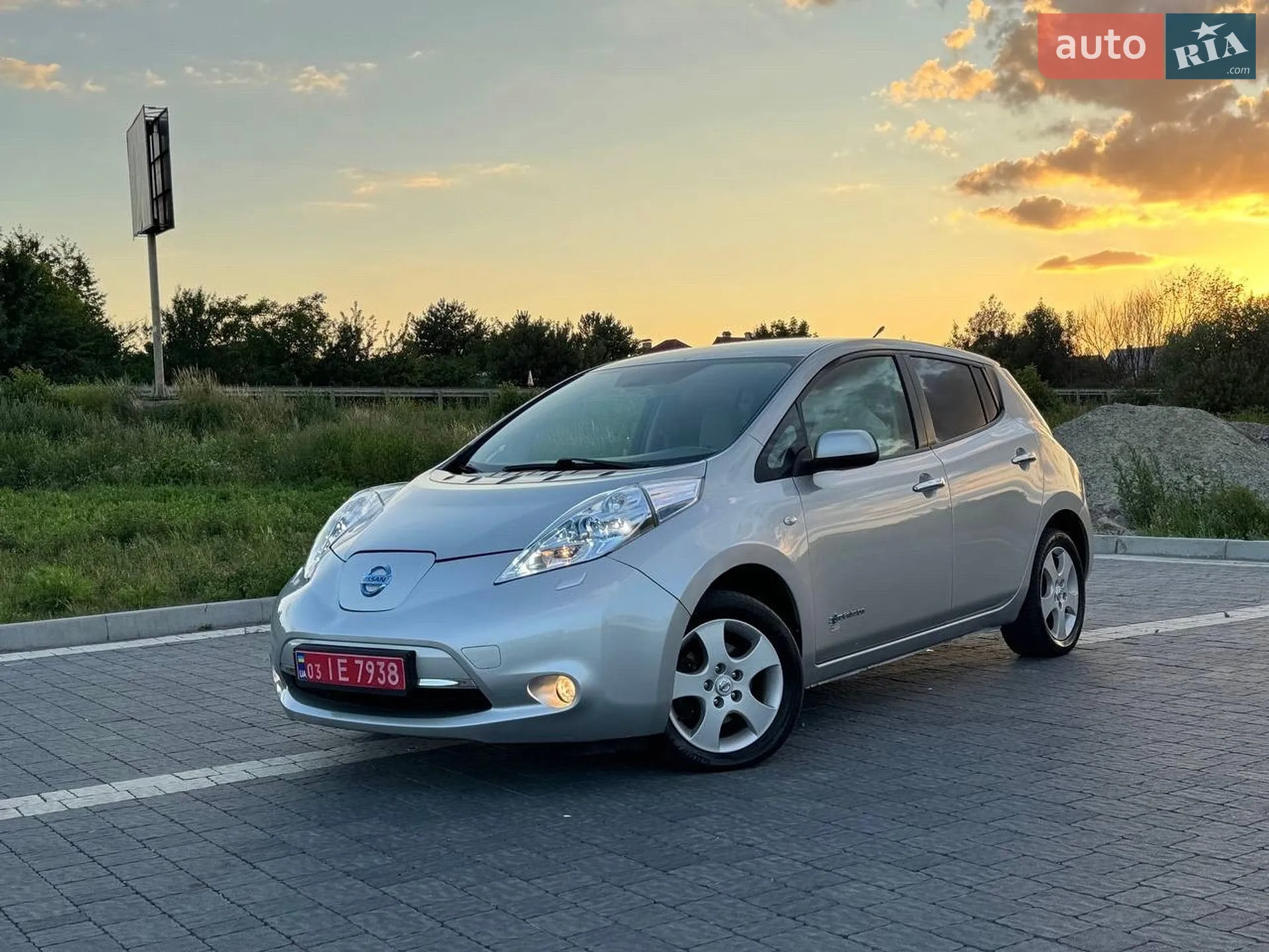 2012 Nissan Leaf - мініатюра 2