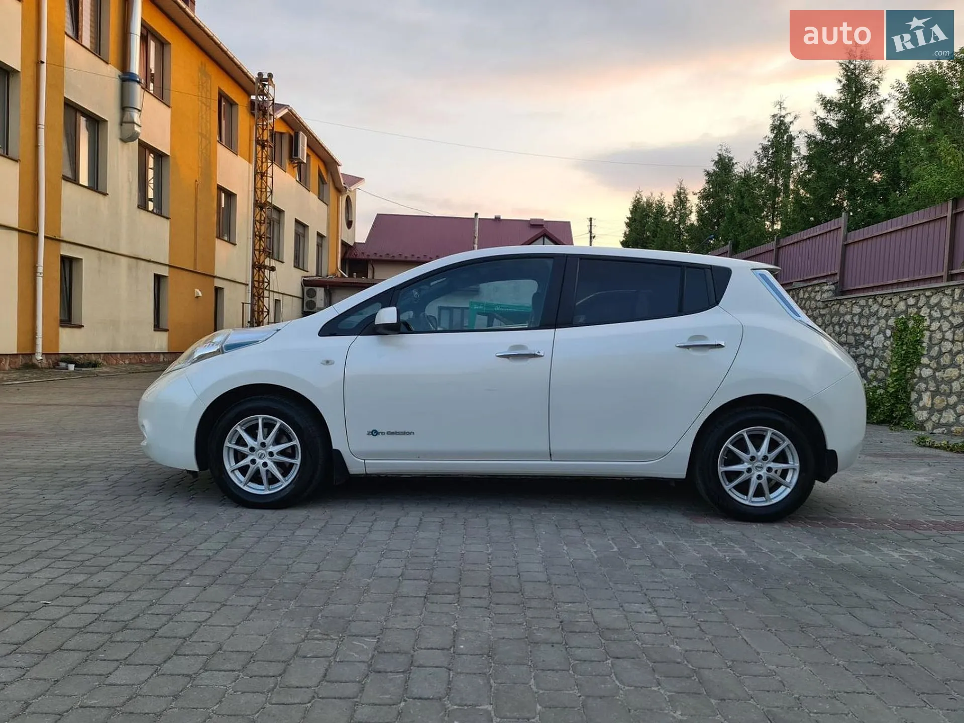 2014 Nissan Leaf - мініатюра 2