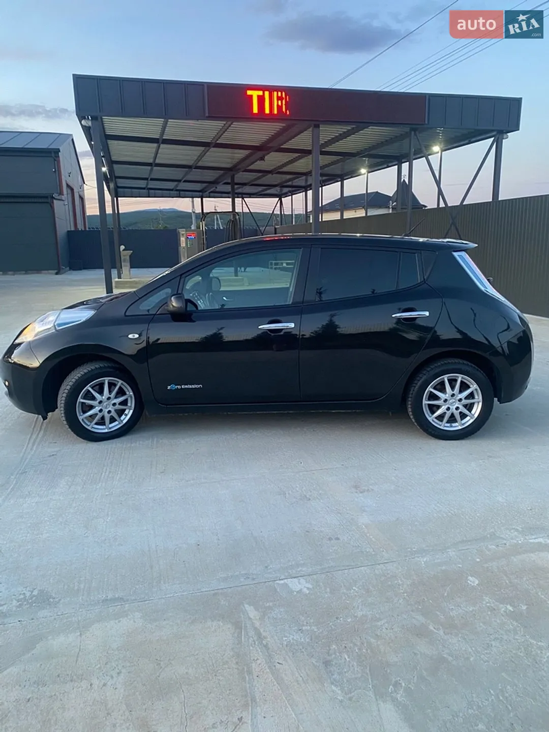 2015 Nissan Leaf - мініатюра 4