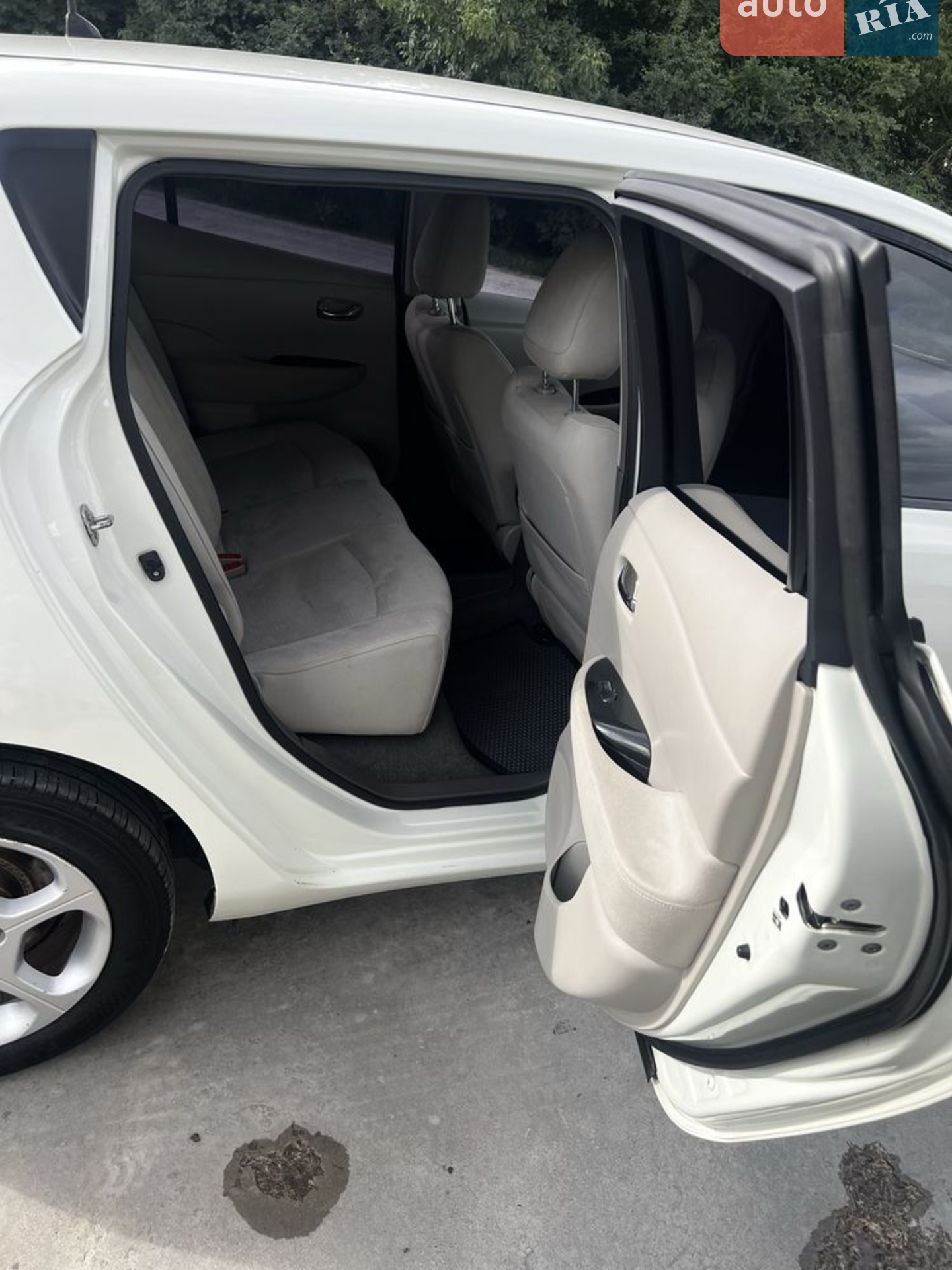 2012 Nissan Leaf - мініатюра 17