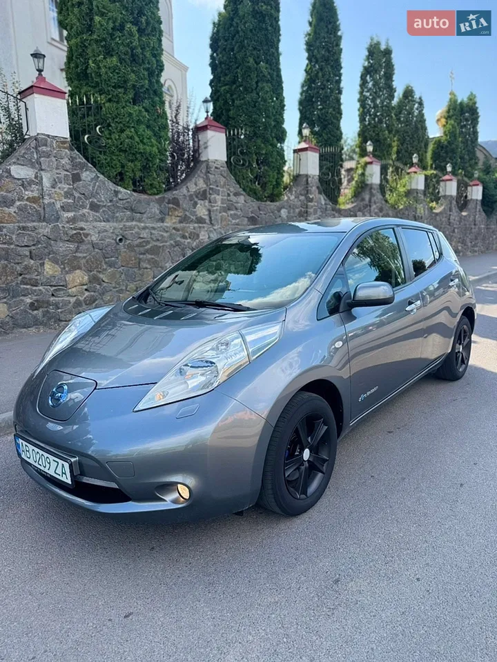 2015 Nissan Leaf - мініатюра 18