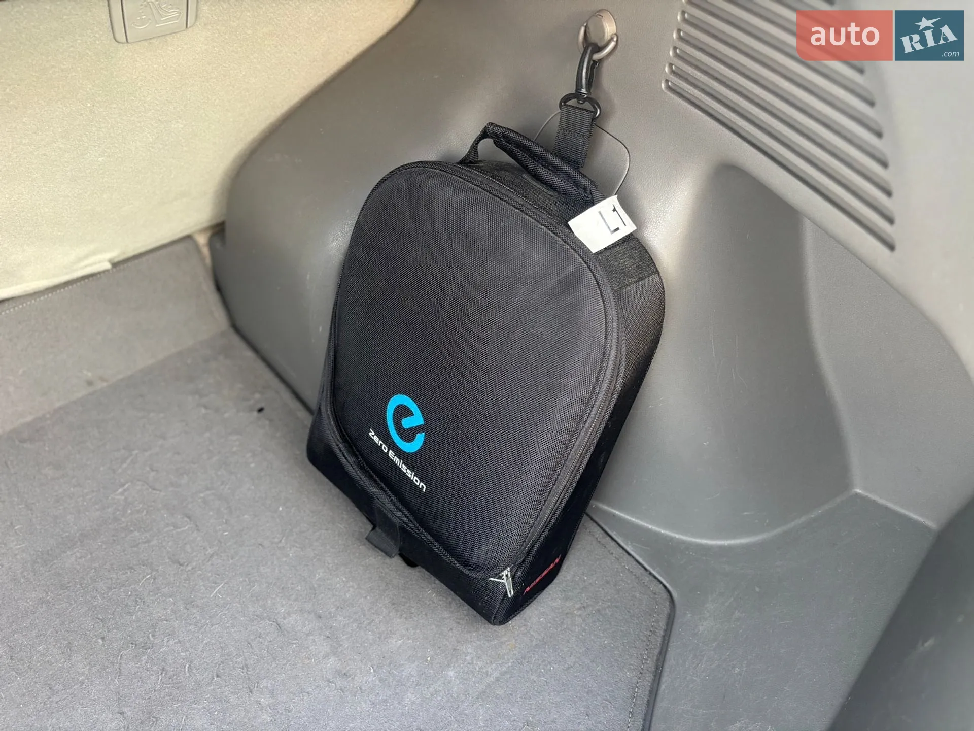 2013 Nissan Leaf - мініатюра 28