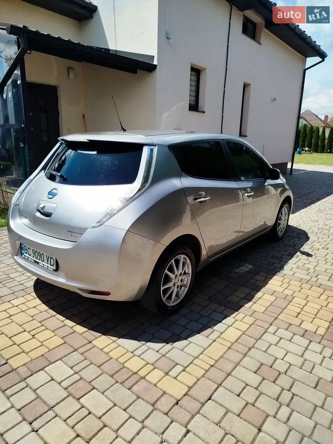 2016 Nissan Leaf - мініатюра 3