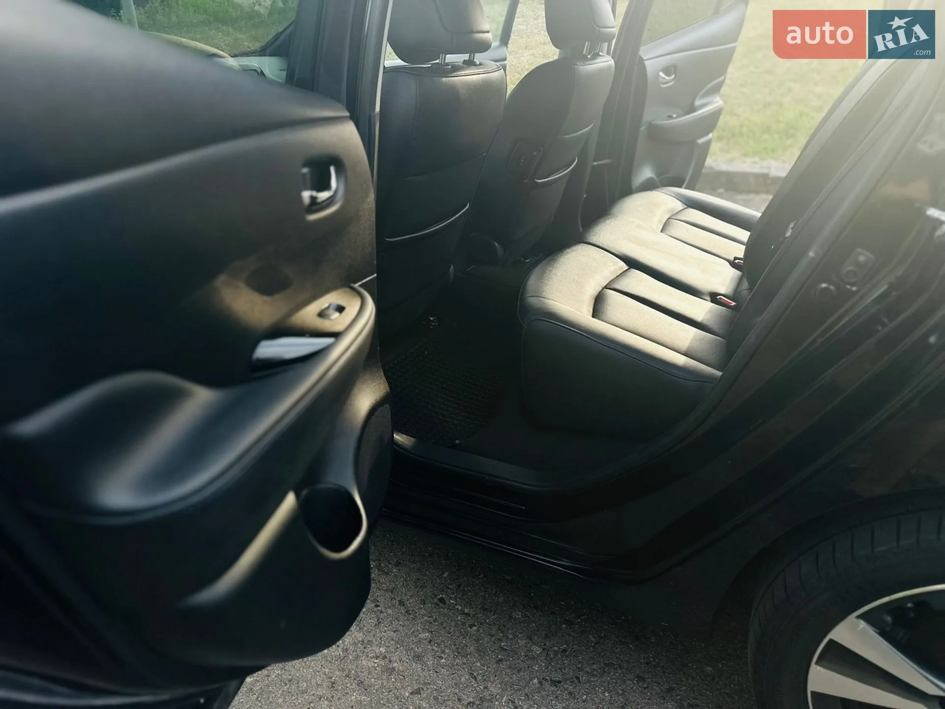 2015 Nissan Leaf - мініатюра 17