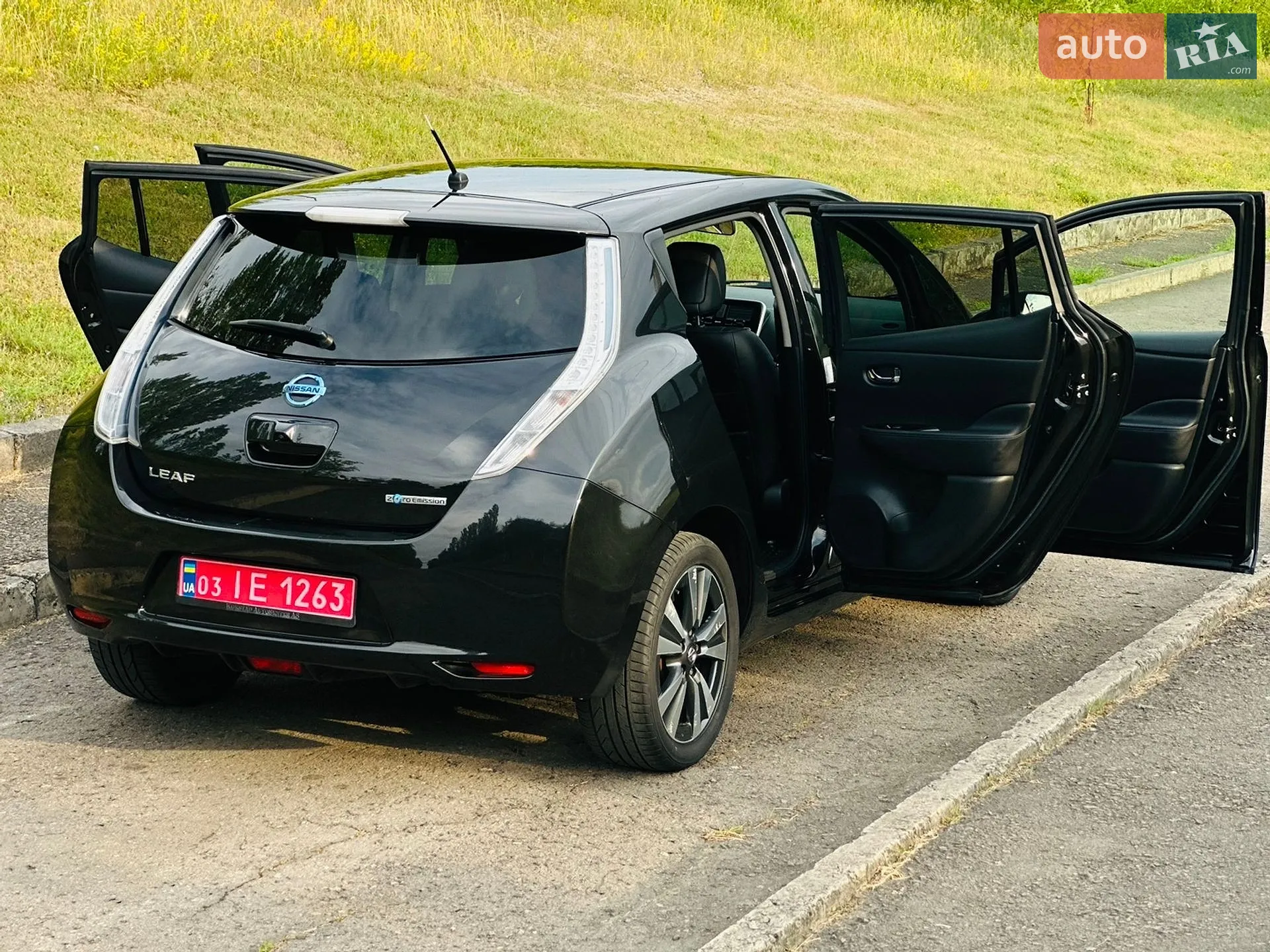 2015 Nissan Leaf - мініатюра 21