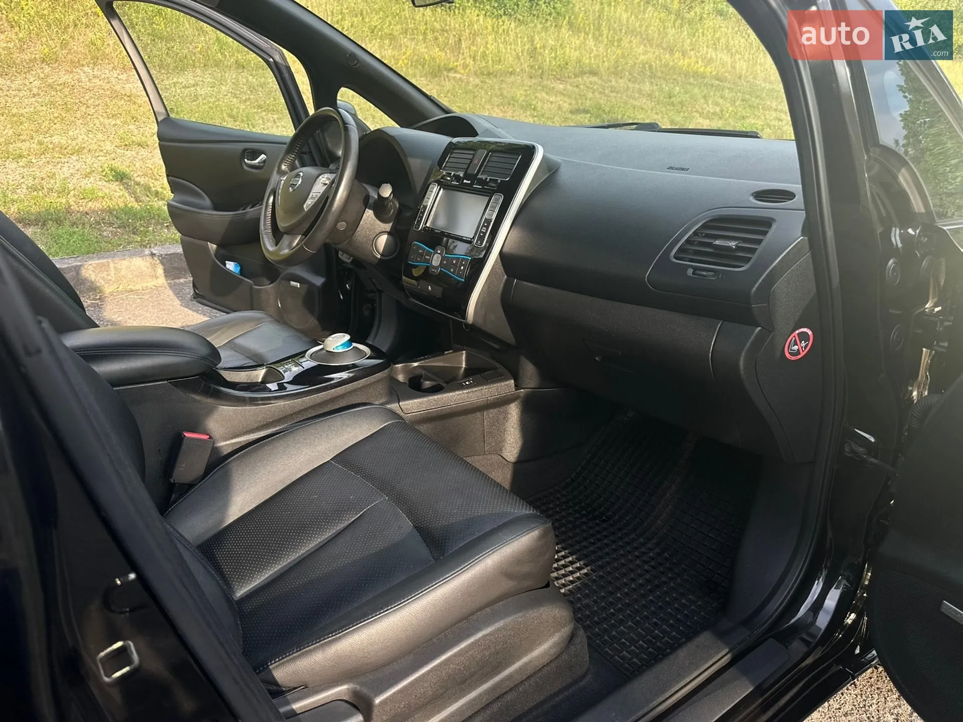2015 Nissan Leaf - мініатюра 26