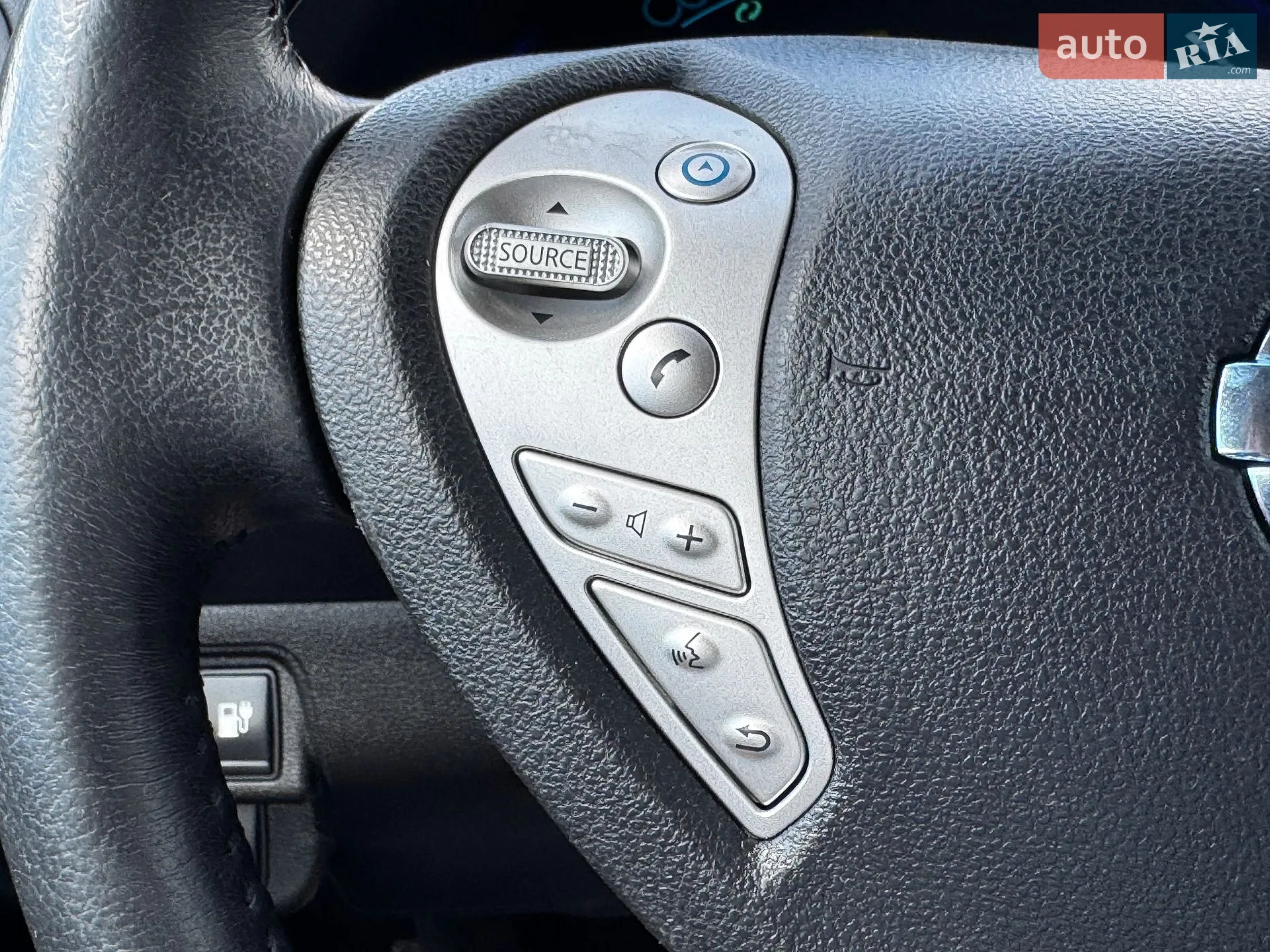 2013 Nissan Leaf - мініатюра 24